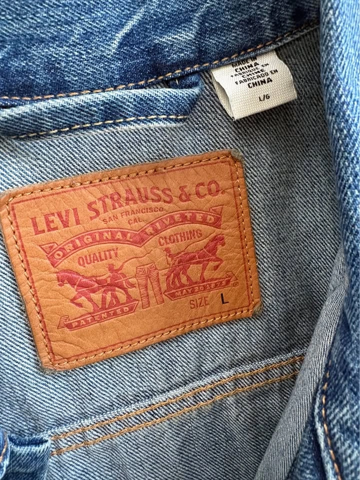 Levi's Denim Trucker Jacket Size L - photo 3