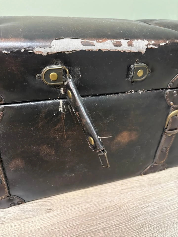 Vintage Leather Trunk - photo 5