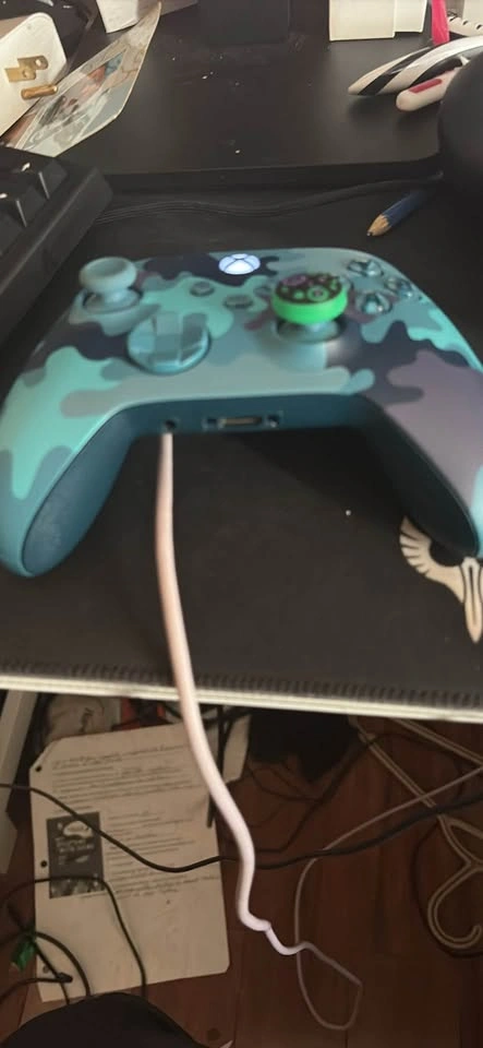Xbox One with Limited Edition Controller - photo 4