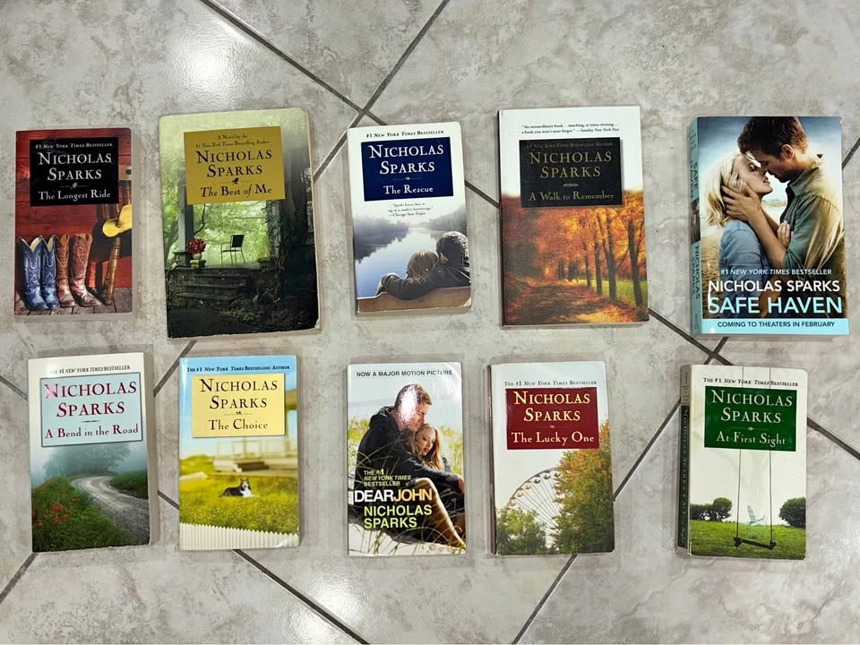 Pre-Owned Nicholas Sparks Book Collection