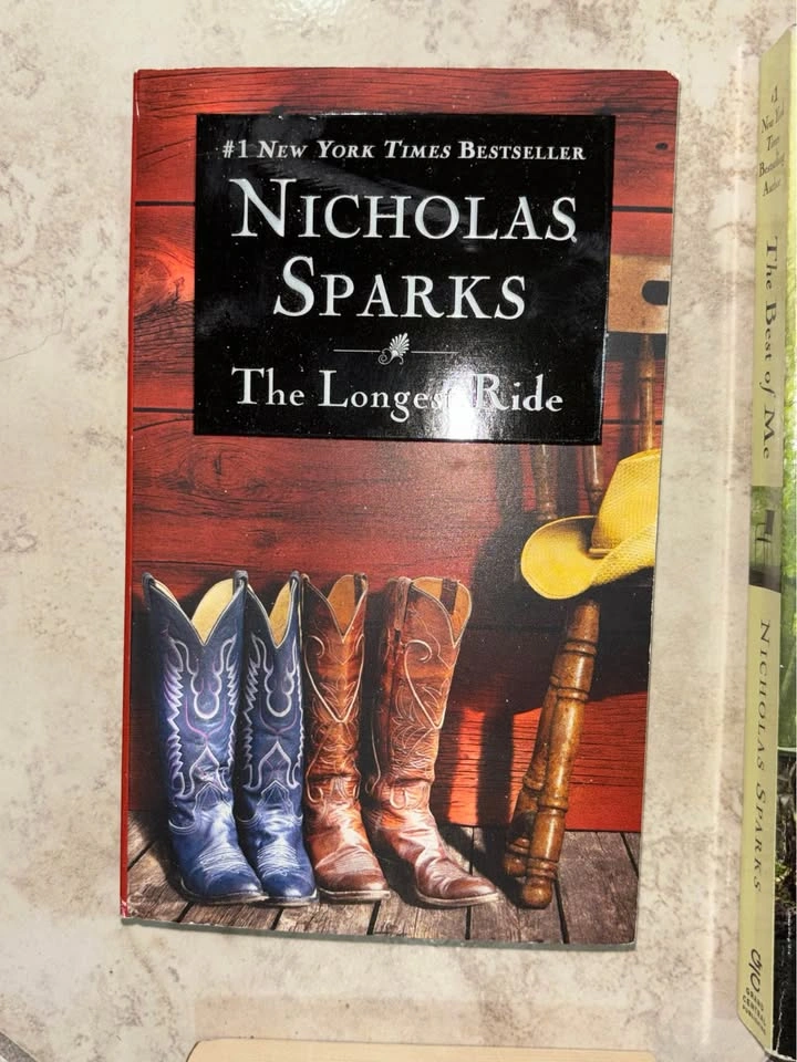 Pre-Owned Nicholas Sparks Book Collection - photo 2