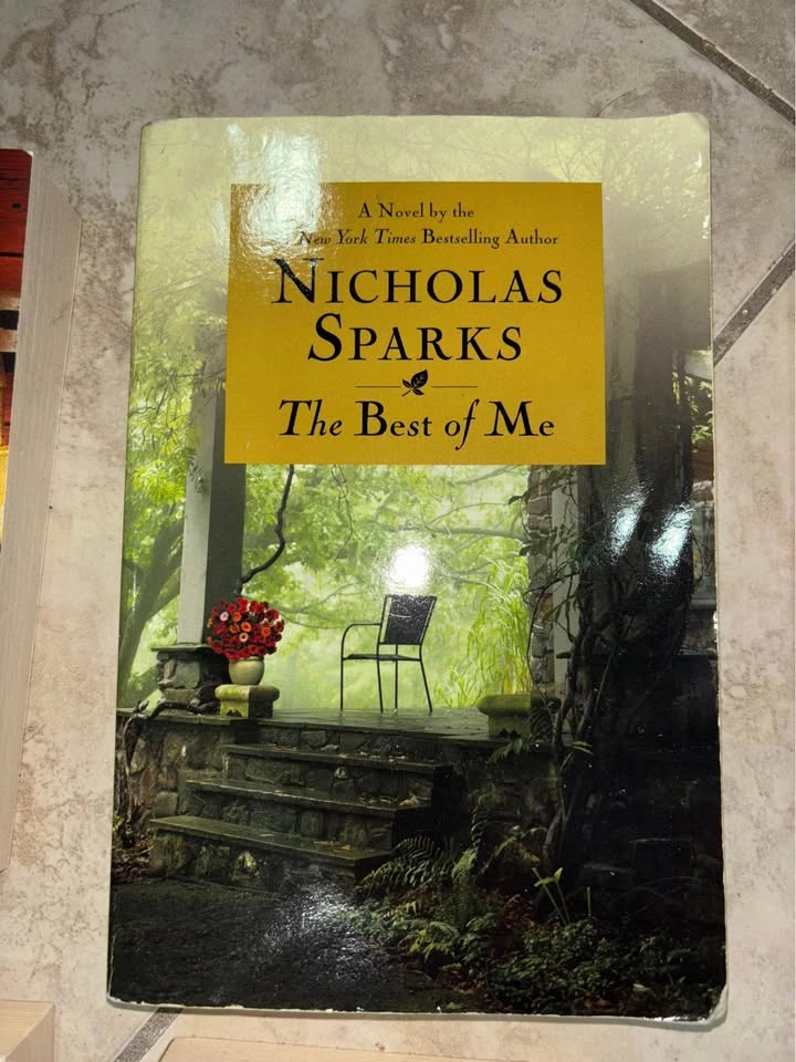 Pre-Owned Nicholas Sparks Book Collection - photo 4