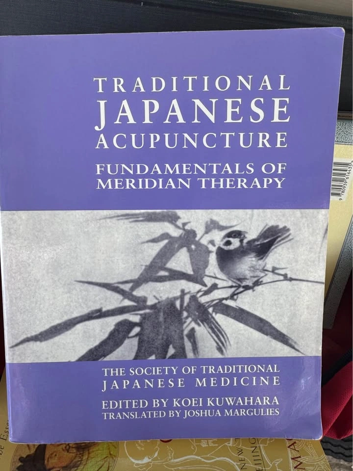 Various Acupuncture and Chinese medicine Textbooks - photo 3