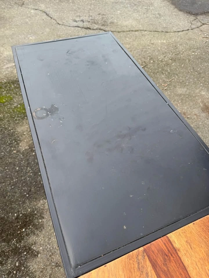 Metal and wood table - 16D 50W 31H
