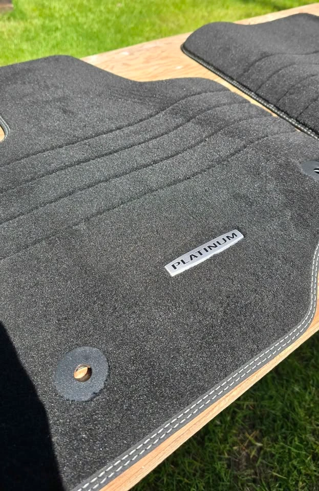 OEM NEW 21-24 F-150 Platinum Floor Mats - photo 4
