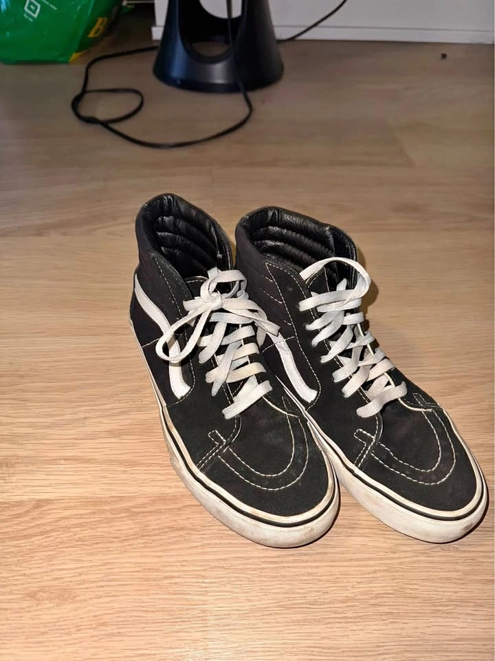 Vans size 7.5 / EUR 38