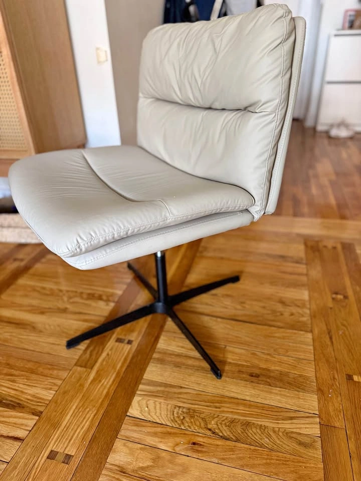 Comfy Swivel Chair