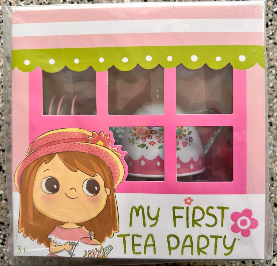 Goodie bag present (7 available) brand new!