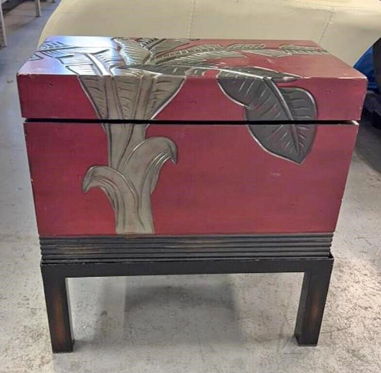 Wooden Bayan chest