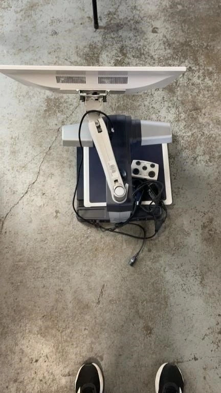 Merlin Ultra HD Magnifier - 24 inch - photo 2