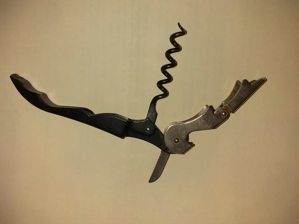 Corkscrew Wine Bottle Opener w/ Foil Cutter - photo 5