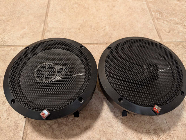 Rockford Fosgate R165X3 6.5" speakers