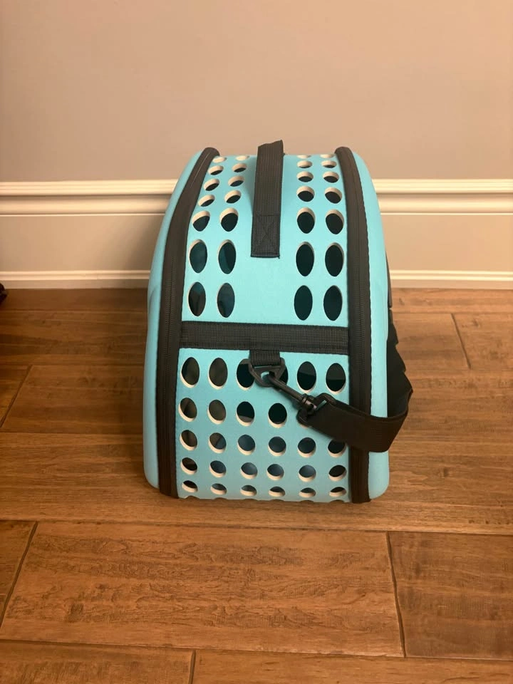 Dog/cat carrier 40$ price firm Good for medium to small sized do - photo 3