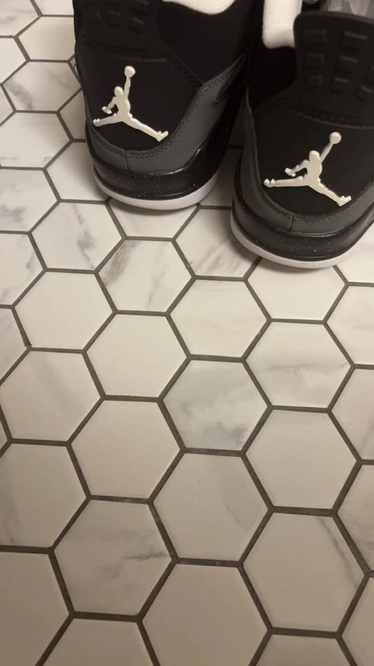 Jordan 4 Fear Men's Size 11 - photo 4