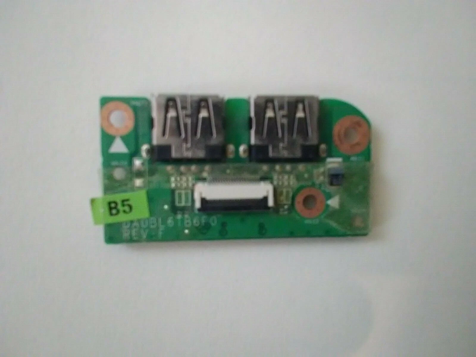 Toshiba Satellite L755-S5277 Board & DC Power Jack - photo 2