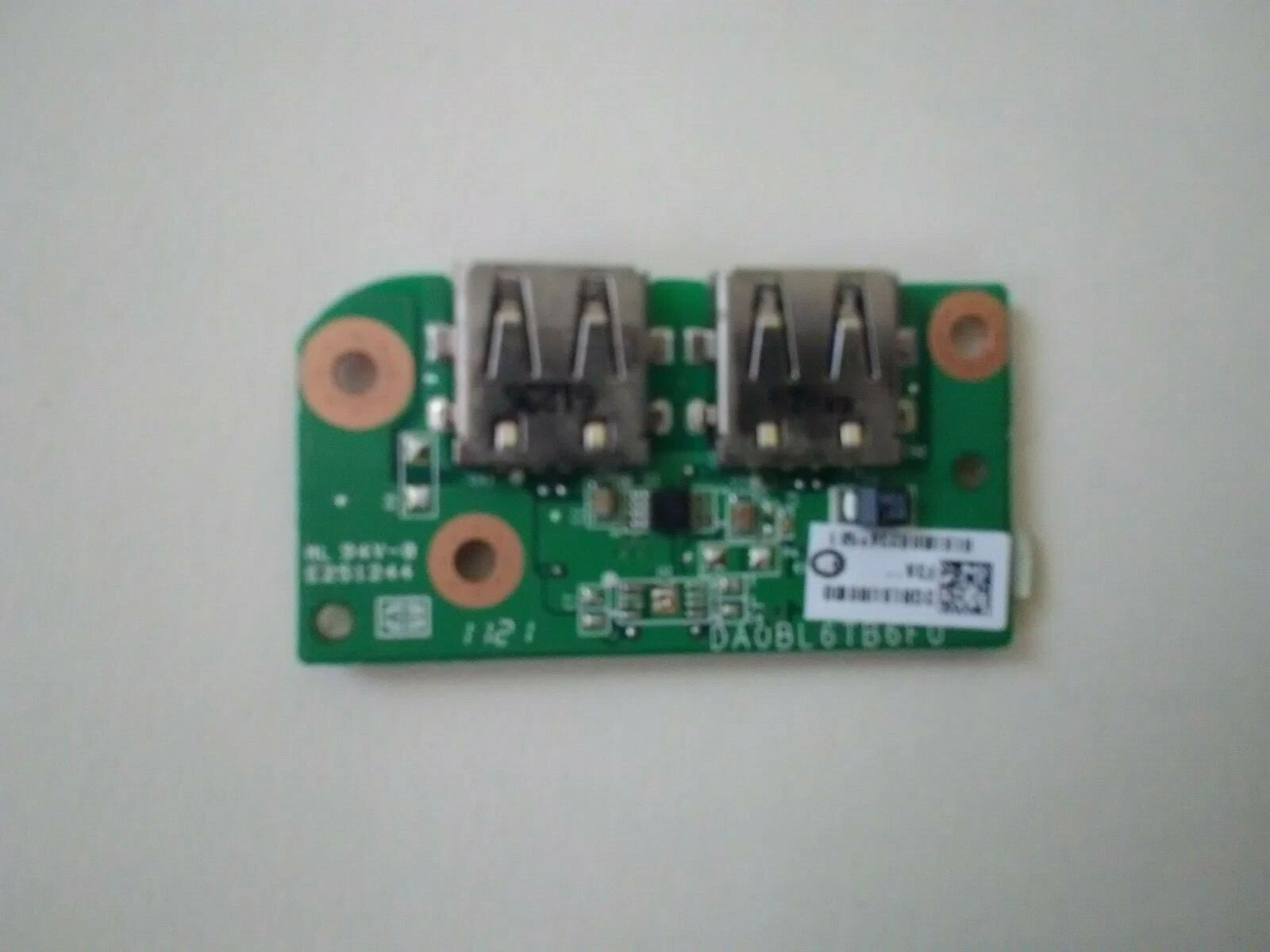 Toshiba Satellite L755-S5277 Board & DC Power Jack - photo 3