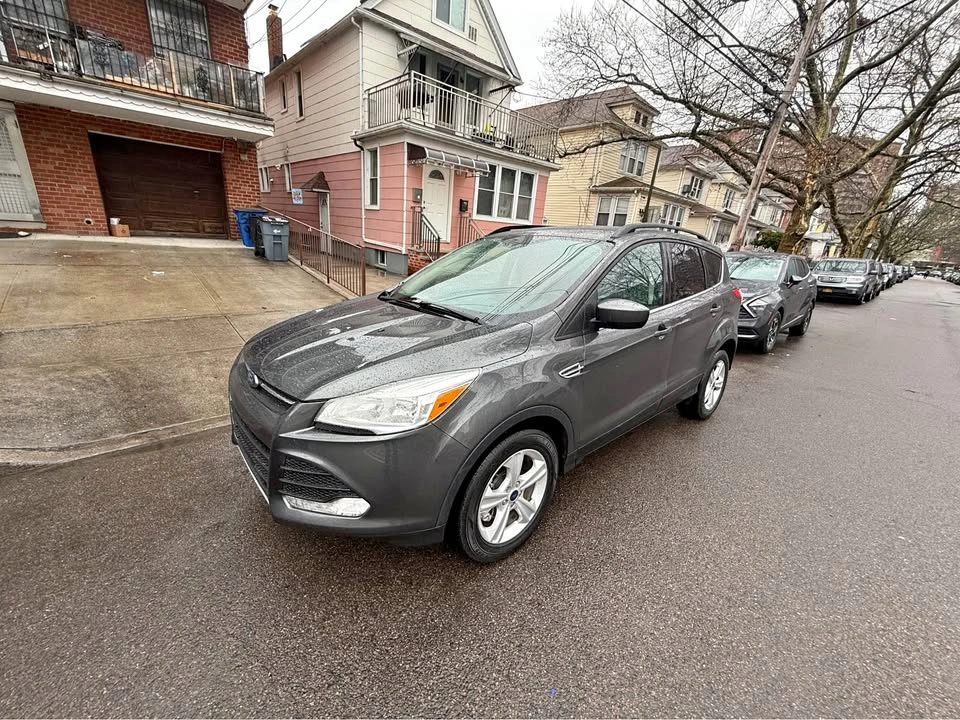 2016 Ford Escape SE Sport Utility 4D