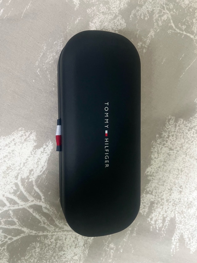 Tommy Hilfiger Glasses Case - photo 2