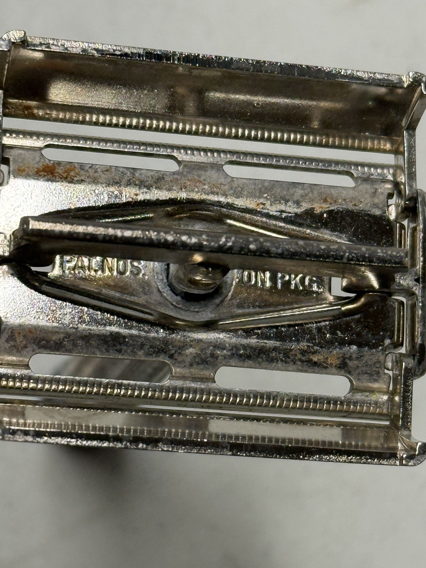 Vtg 1956 B3 Gillette Blue Tip Super Speed DE Safety Razor - photo 3
