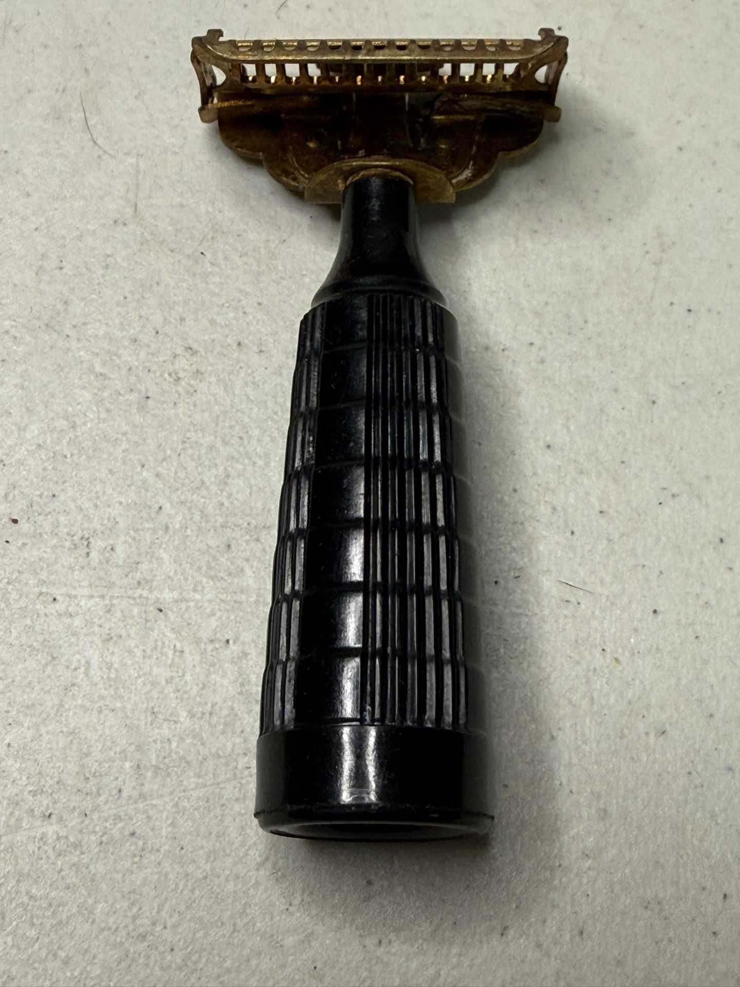 Vintage Gem Junior Safety Razor with Bakelite Handle - photo 3