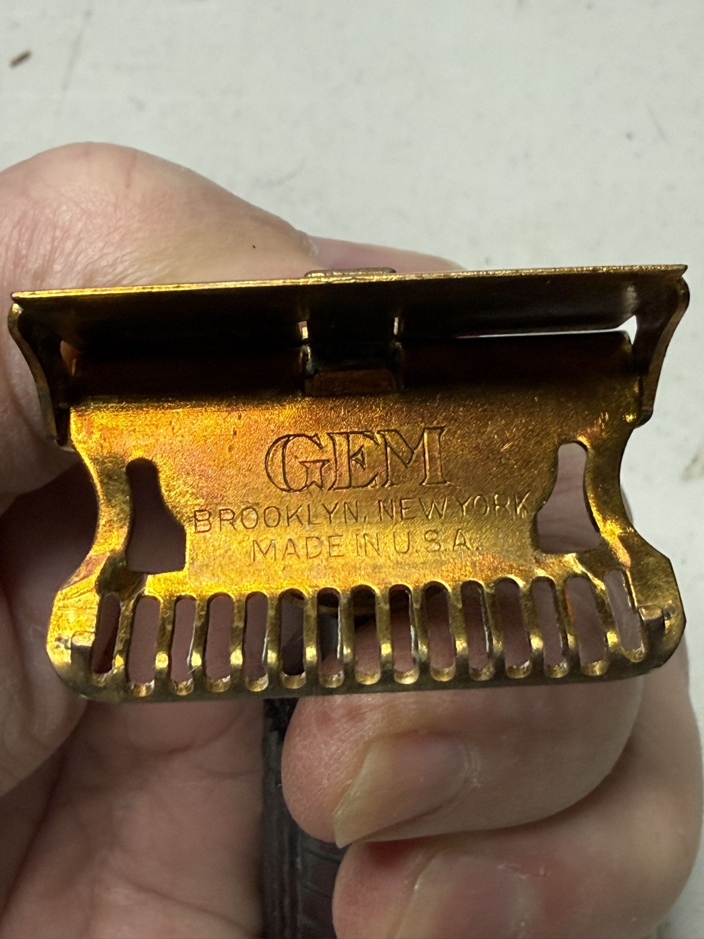 Vintage Gem Junior Safety Razor with Bakelite Handle - photo 5