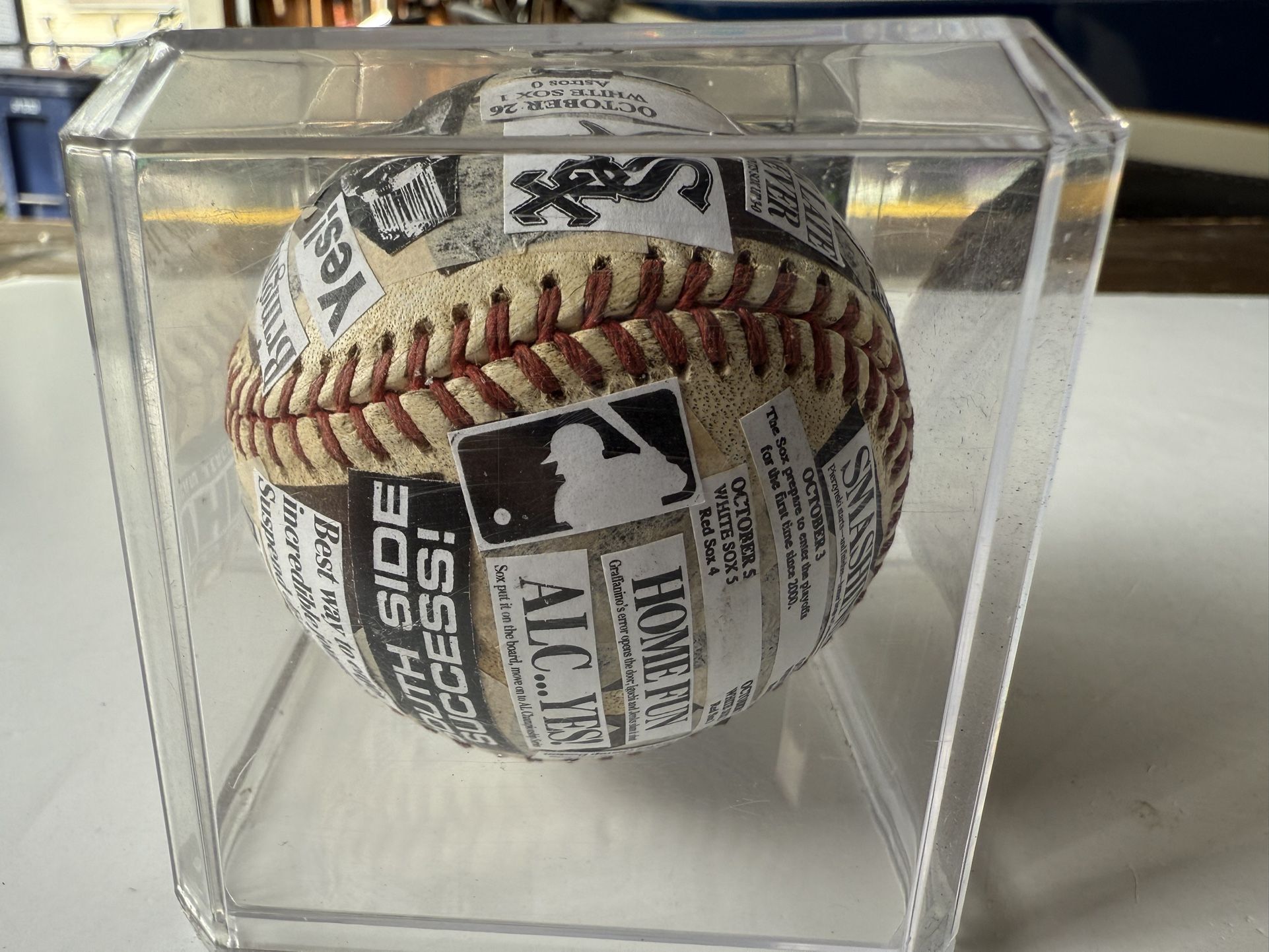 Chicago White Sox 2005 World Series Commemorative Ball - photo 2
