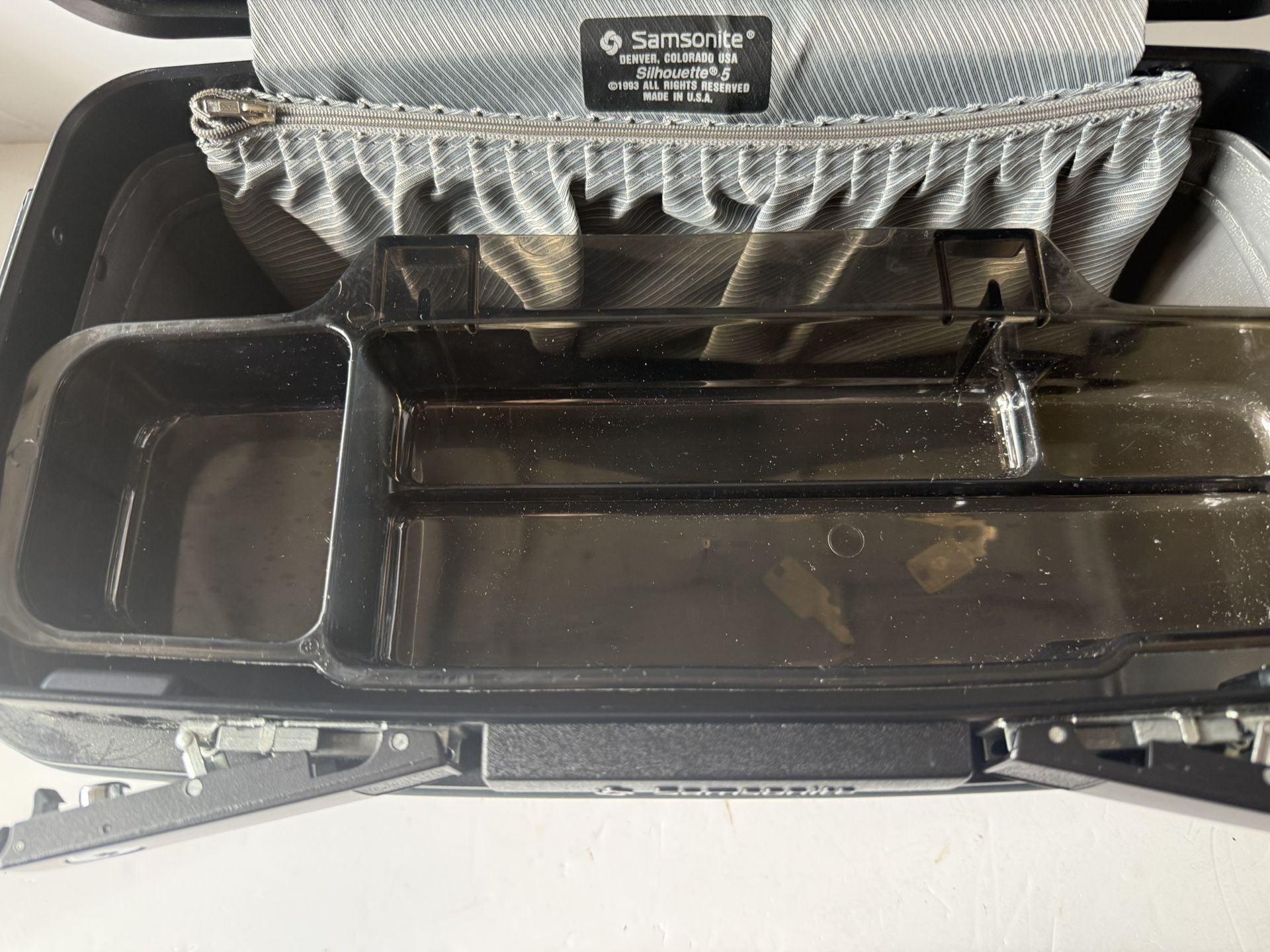 Vintage 80's Samsonite Train Case w/ Mirror & Keys - Dark Green - photo 2