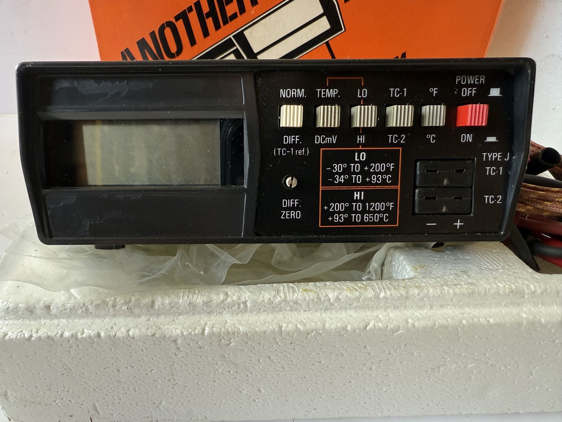 Vintage Simpson 383 Temperature Tester w/Leads - photo 2