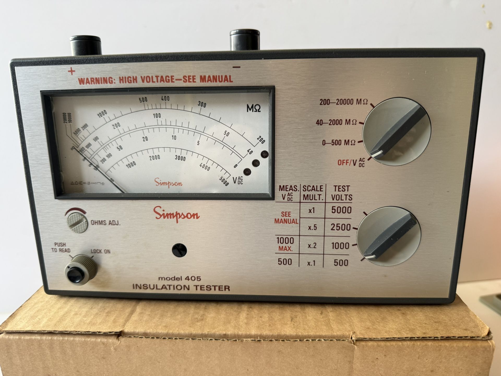 Simpson Insulation Tester Model 405 -2 - photo 2