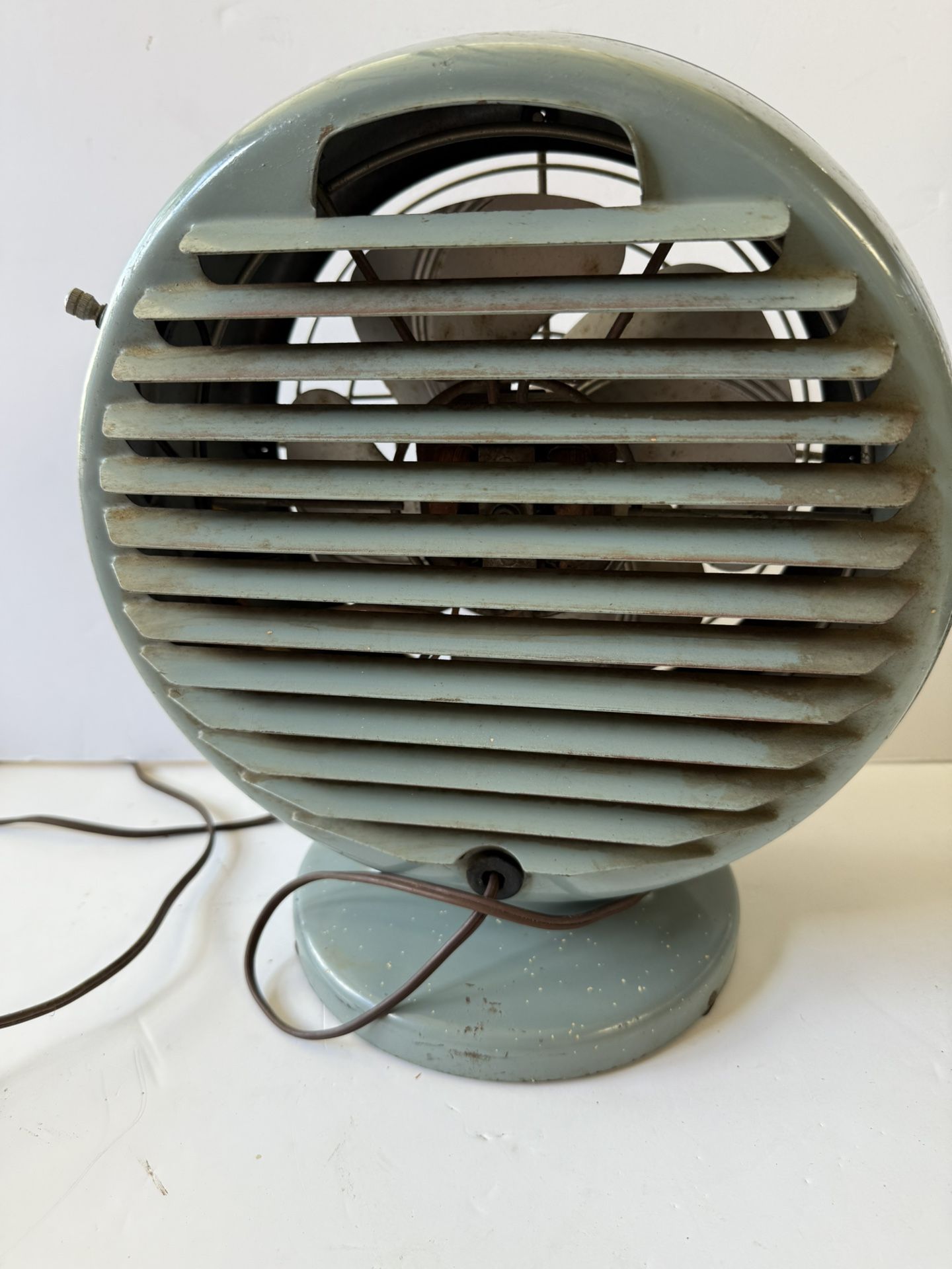 Vintage Dominion Metal Four Blade Fan Model 1528 MCM Tested Work - photo 4