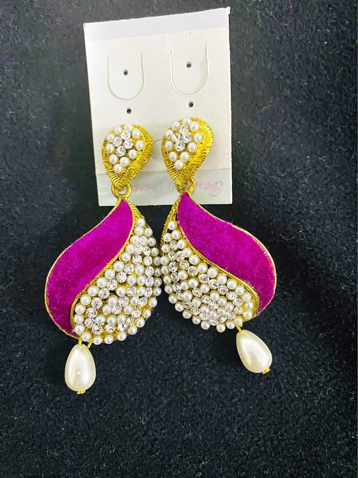 Beautiful earrings new thumbnail