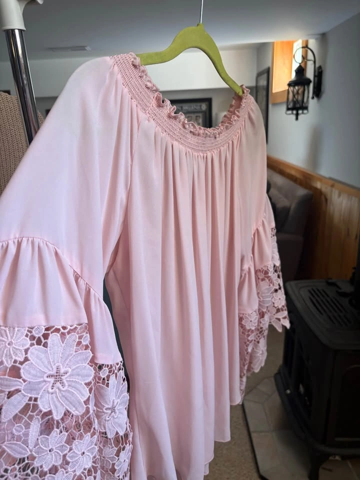 Joseph Ribkoff Pink Lace Blouse – Medium – Elegant Dressy Top - photo 3