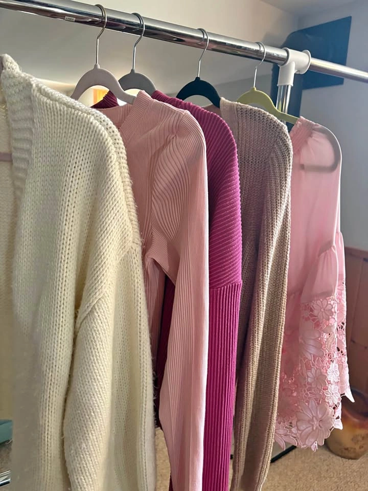 Women’s Cozy Sweater Bundle – Medium/Large