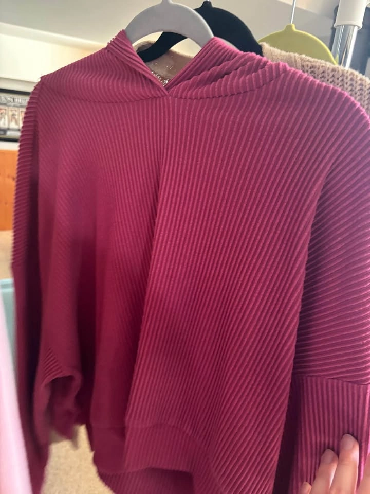 Women’s Cozy Sweater Bundle – Medium/Large - photo 4
