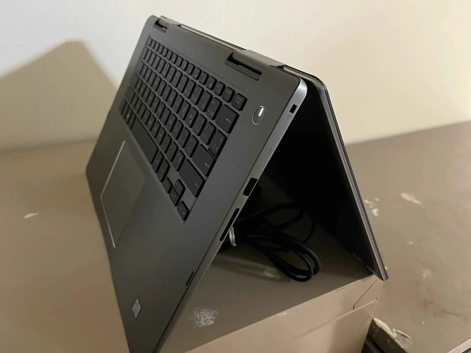 Dell 2-in-1 Touchscreen Laptop - Core i5, 16GB RAM, 256GB SSD - photo 4