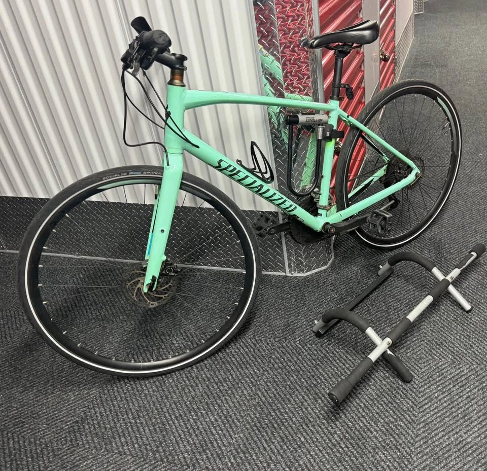 Specialized Sirrus SL Bike - Size L - photo 2