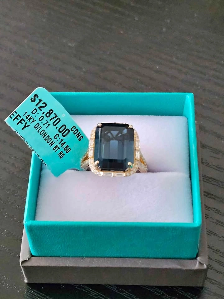 14k Intricate Gold Ring with London Lapiz Gemstone