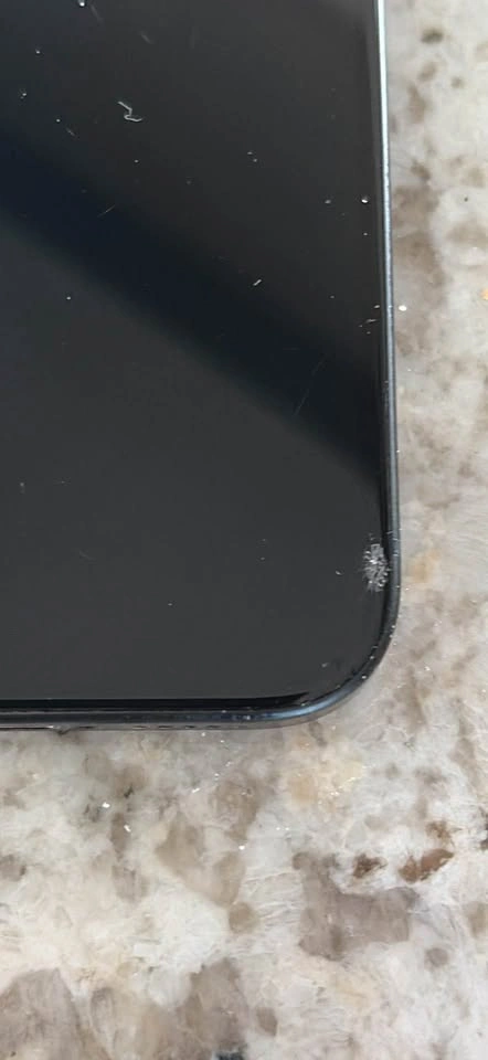 iPhone 15 128gig Black - photo 2