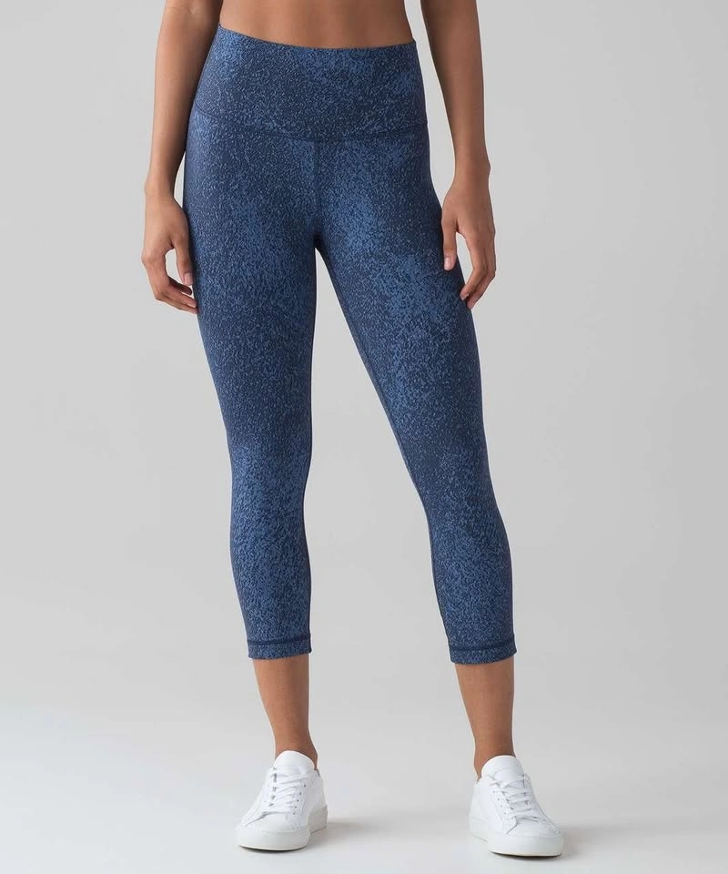 LULULEMON WUNDER UNDER CROP HI RISE...size 10..EUC - photo 2