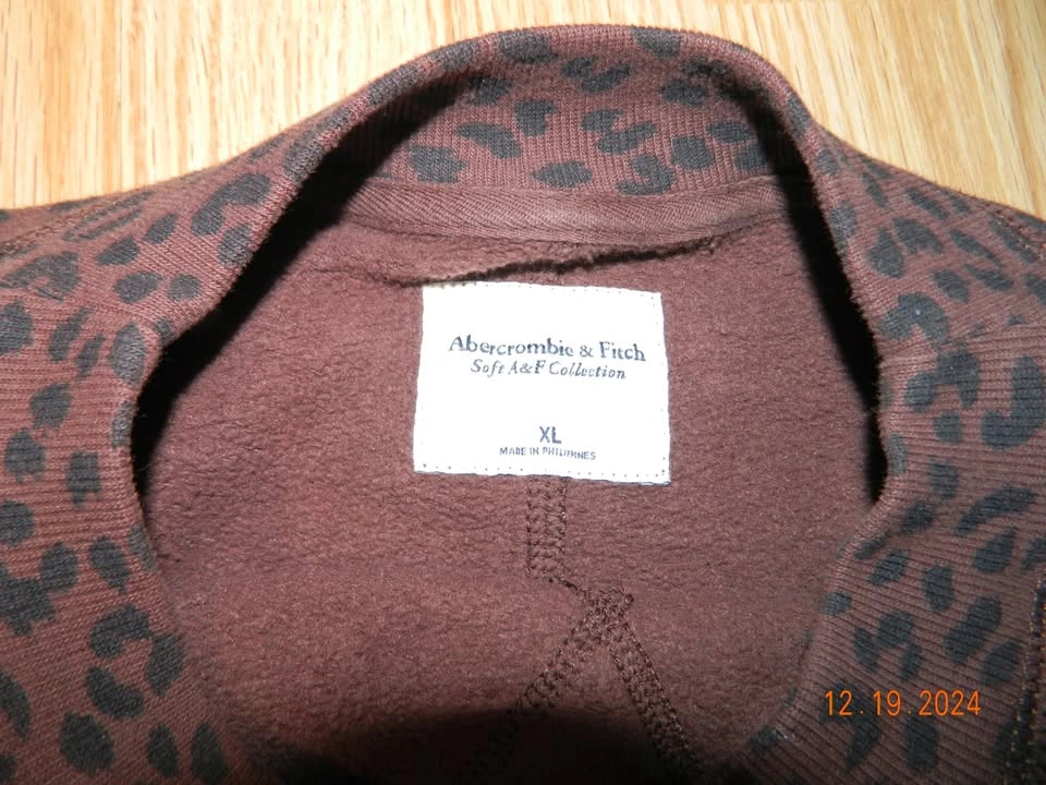 ABERCROMBIE & FITCH Soft Collection Crewneck - Size XL - photo 2