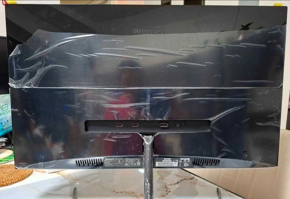 Philips 27" 4K UHD LCD Monitor (276E8VJSB) - photo 4