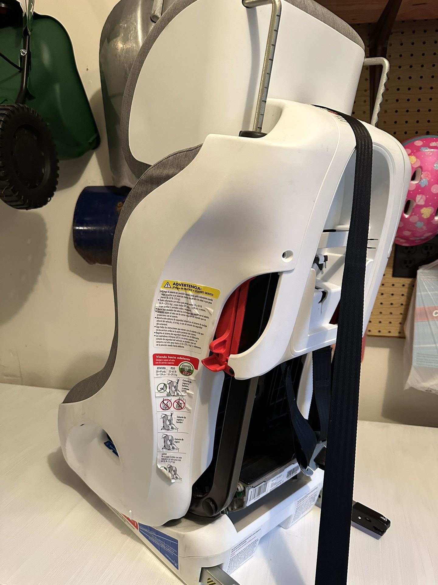 CLEK FOONF FO19U1 White Car Seat - photo 2