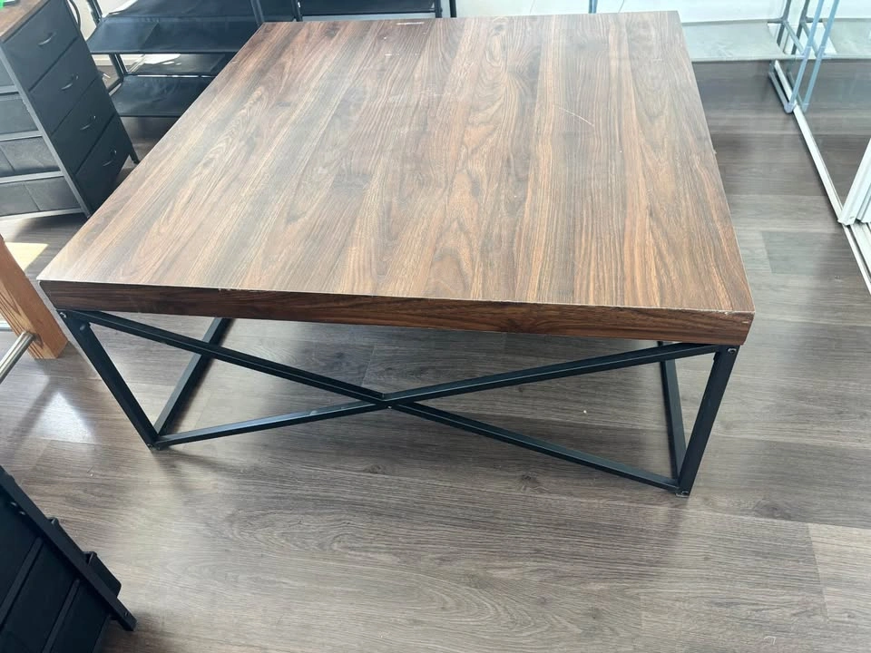 Rustic brown coffee table - photo 2