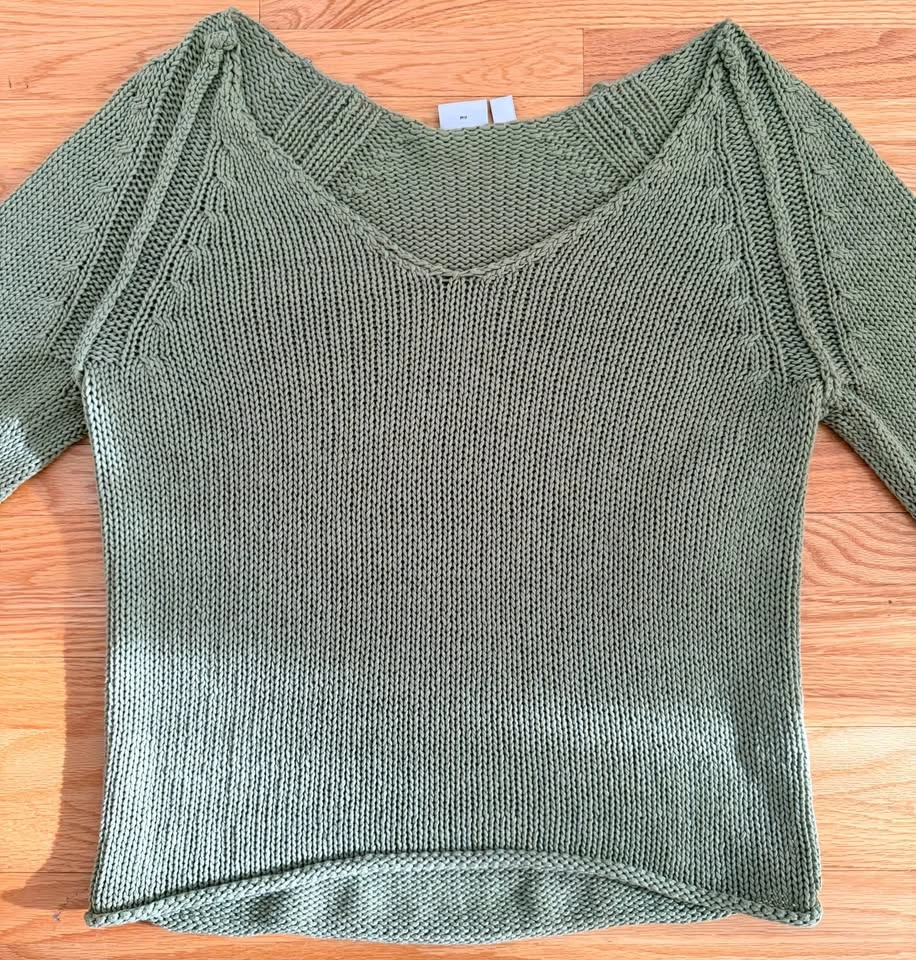 Women’s Green Knit Long Sleeve Top – Medium - photo 2