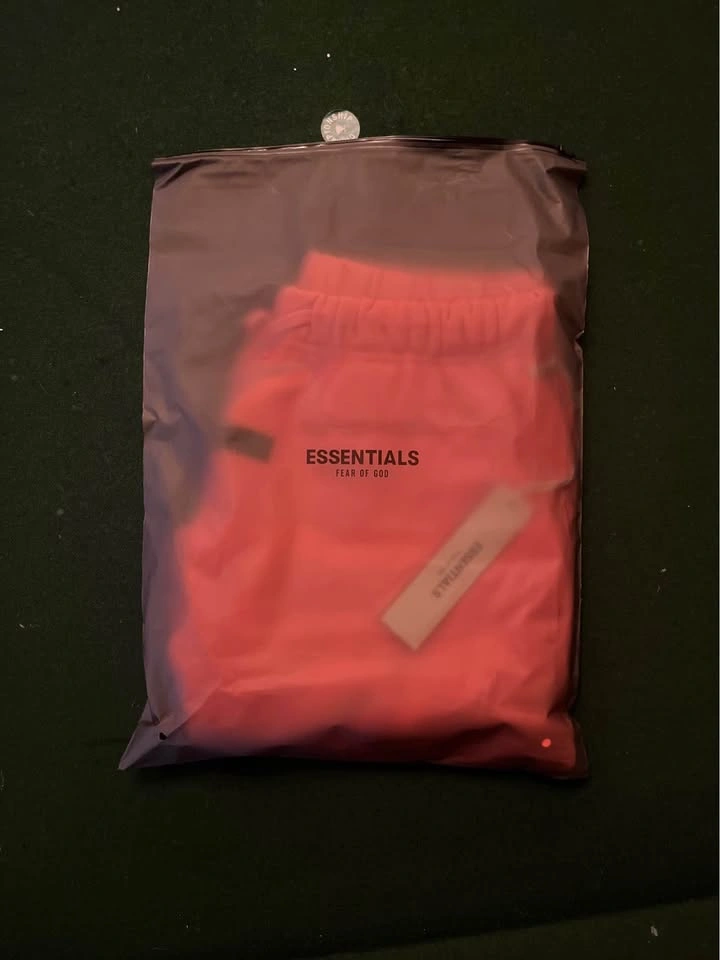 FOG Essentials "coral" fleece shorts - photo 5