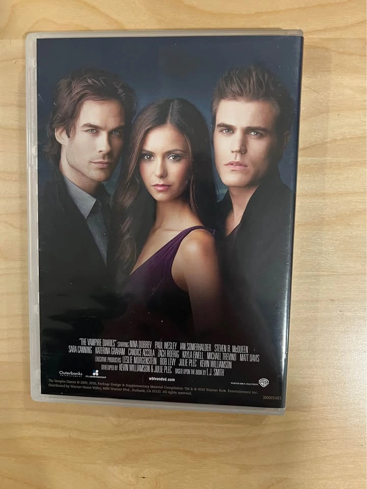 Vampire Diaries Complete First Season DVD - photo 2