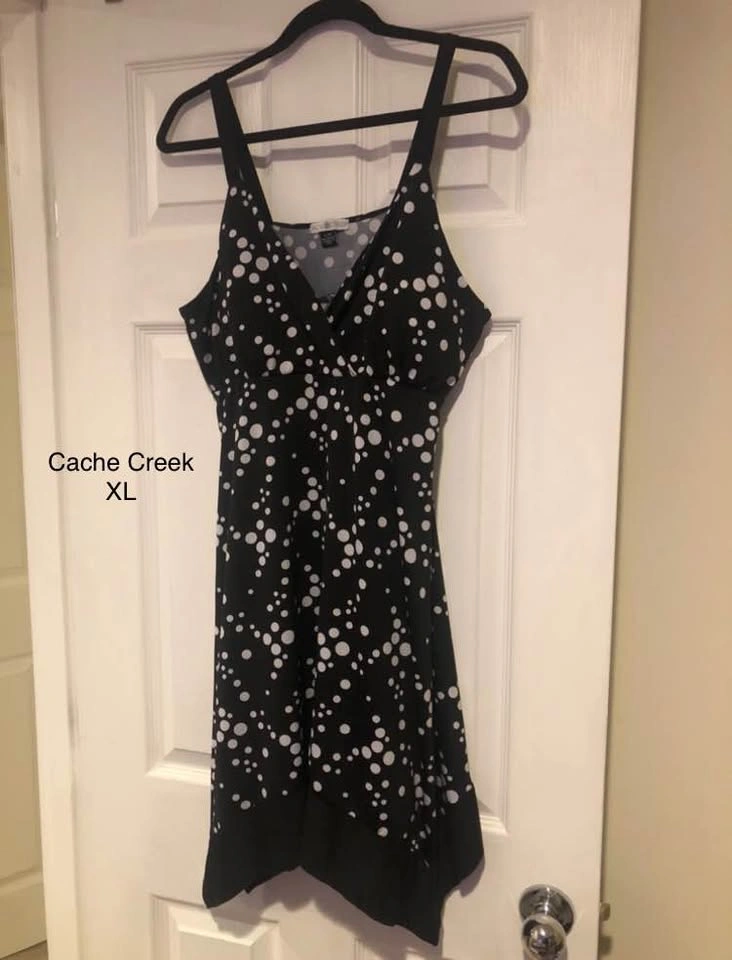 Plus Size Clothes — dress, skirts, pants, and tops, XL-3X