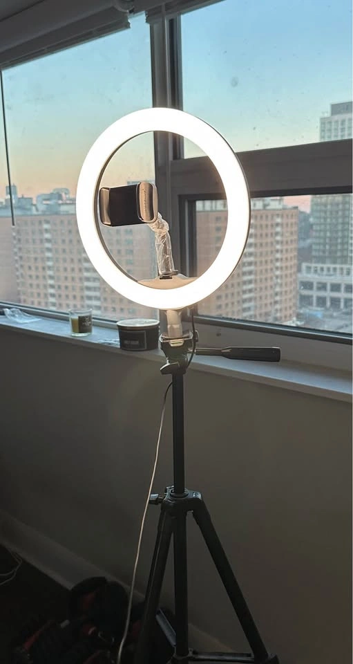 Ring light with tripod & remote - photo 3