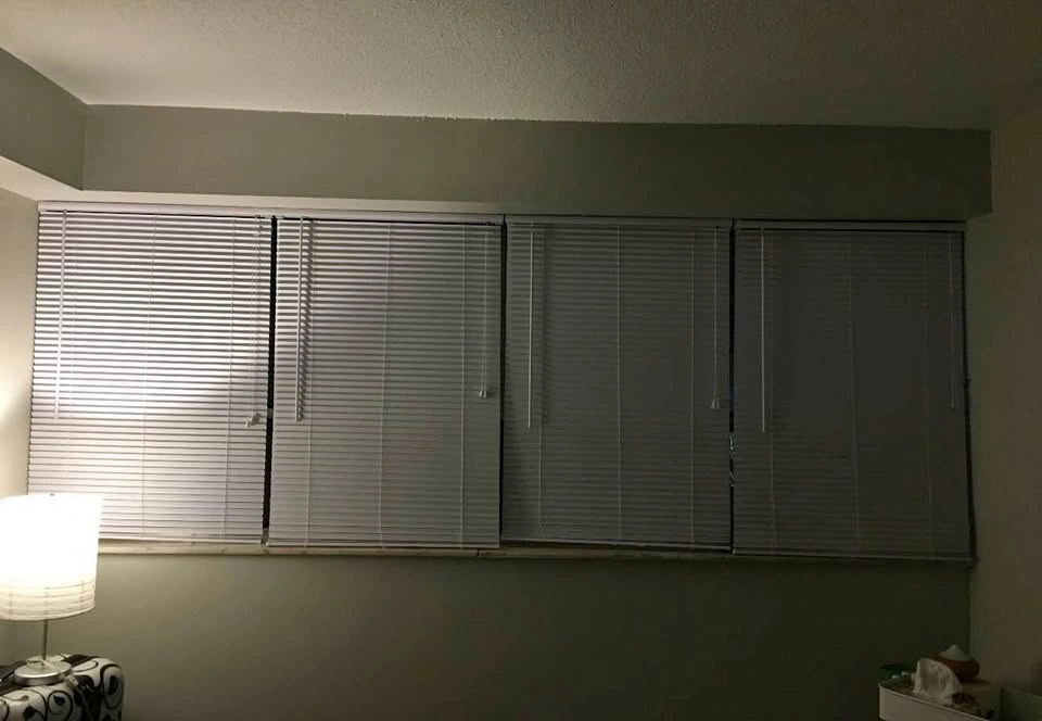 4 Units of Blinds