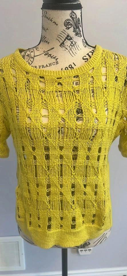 Anthropologie open knit Sise S